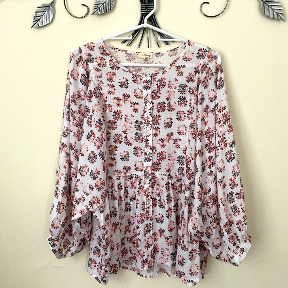 🖤SOLD🖤Women’s Blouse by Jane & Dalancy. Size L.